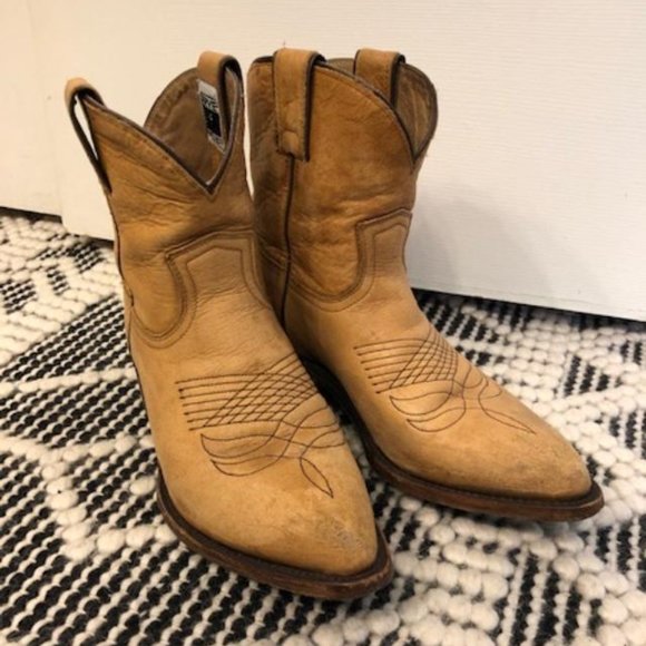Frye Shoes - FRYE cowboy booties